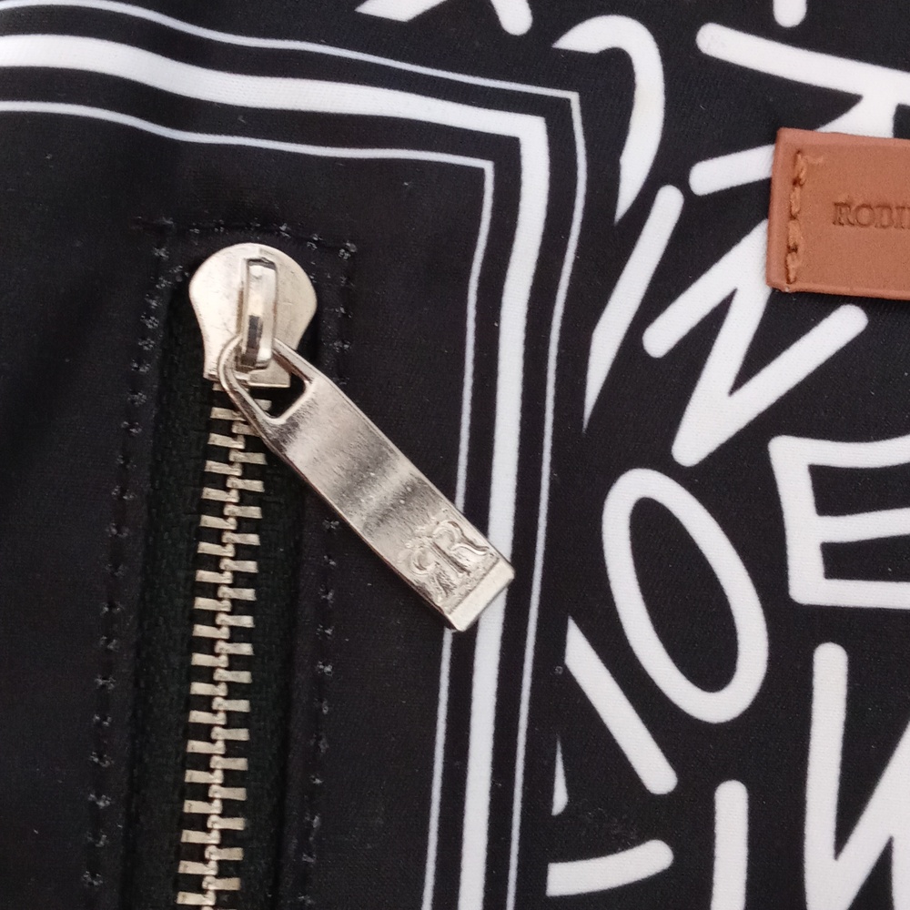 Robin Ruth Crossbody Bag - Picture 5 of 13
